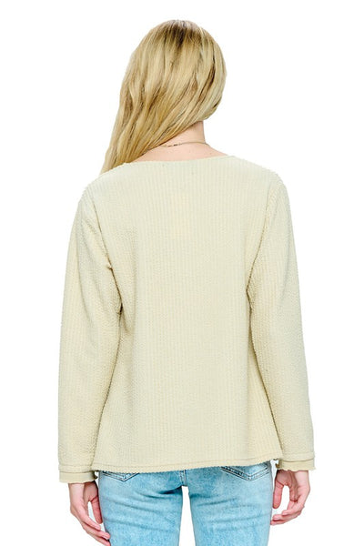 Top de corte sencillo con patchwork de canalé Tandi