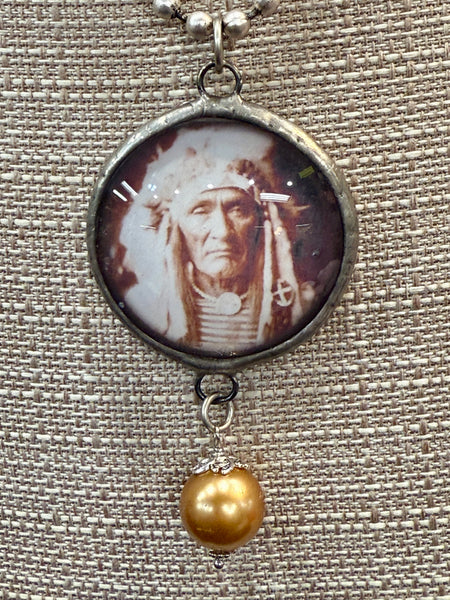 Collar de cadena de bolas Chief Brown de Art by Amy