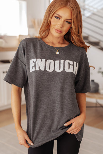 Camiseta gráfica Jeni Always Enough en color carbón: ¡EXCLUSIVA EN LÍNEA!
