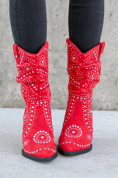 Botas con tachuelas rojas estelares de Very G