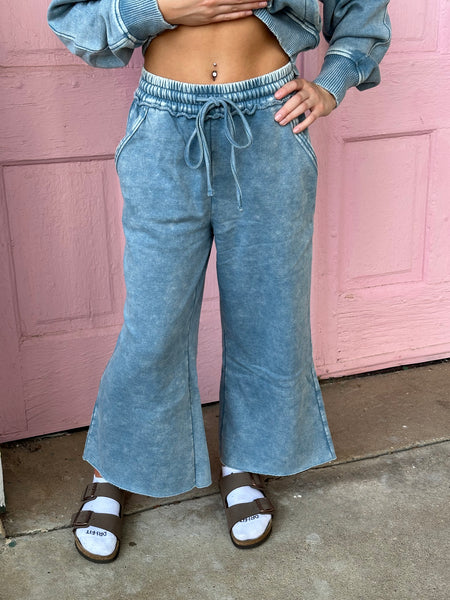 Susan Acid Wash Fleece Wide Leg Crop Sweatpants