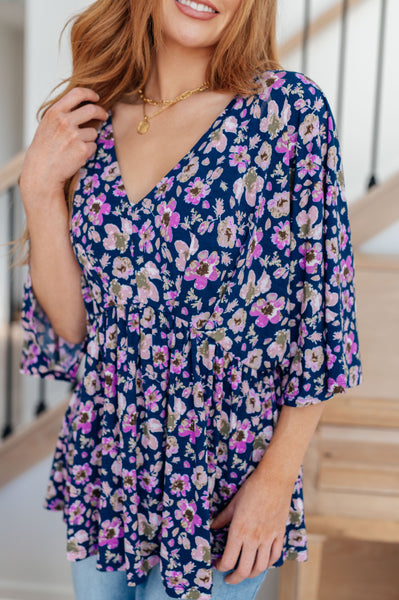 Top peplum Dearest Dreamer con estampado floral azul marino