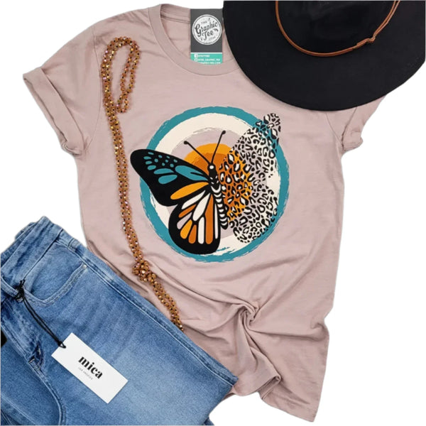 Camiseta gráfica de manga corta con estampado de mariposa y leopardo de otoño