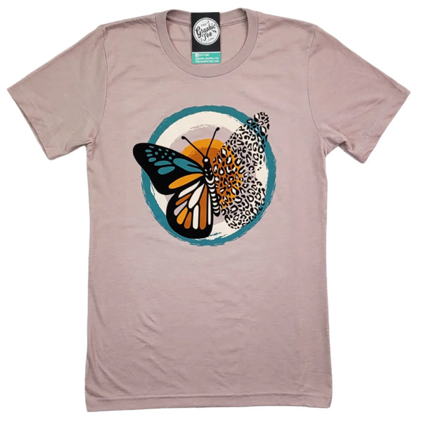 Camiseta gráfica de manga corta con estampado de mariposa y leopardo de otoño