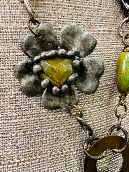 Collar Personalizado Arte del viaje navajo de Amy