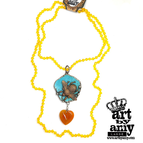 Collar de abeja de miel de Art by Amy