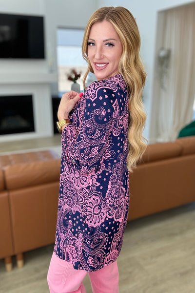 Cárdigan Lizzy en azul marino y cachemir rosa