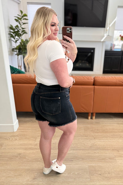 Ember High Rise Control Top Fray Hem Judy Blue Shorts - ¡EXCLUSIVO EN LÍNEA!