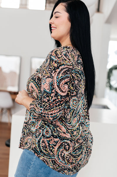 Pienso diferente Top verde azulado con estampado paisley