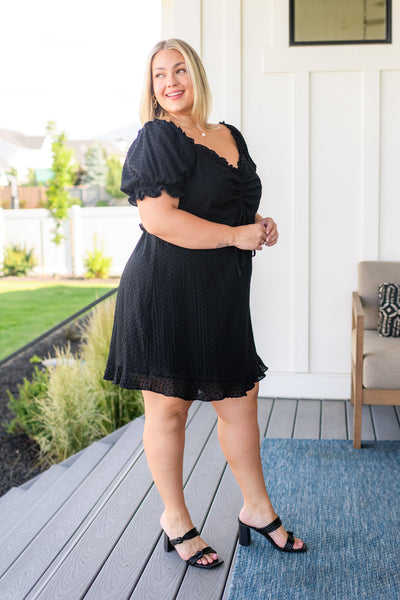 Vestido con detalle de volantes para la hora del cóctel