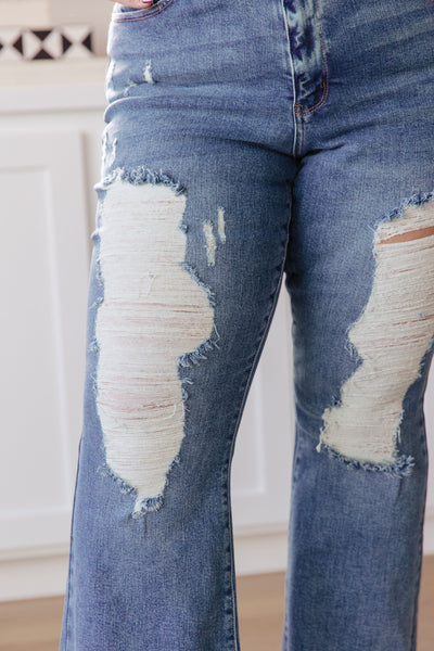 Kiana High Rise Heavy Destroy Flare Judy Blue Jeans - ¡EXCLUSIVO EN LÍNEA!