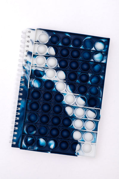 Cuaderno de espiral con diseño de mármol azul