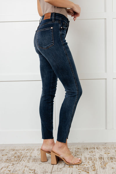 88913 Tessa Hi-Rise Tummy Control Step Hem Skinny Judy Blue Jeans - ONLINE EXCLUSIVE!