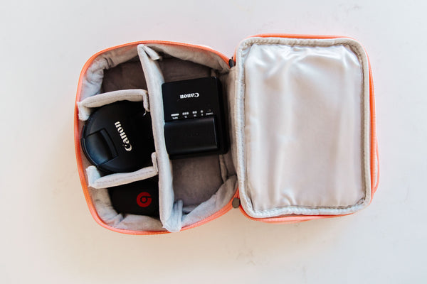 Estuche organizador de cables de viaje en color rosa