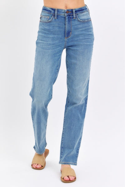 8602 Conner Hi-Rise Straight Leg Judy Blue Jeans - ¡EXCLUSIVO ONLINE!