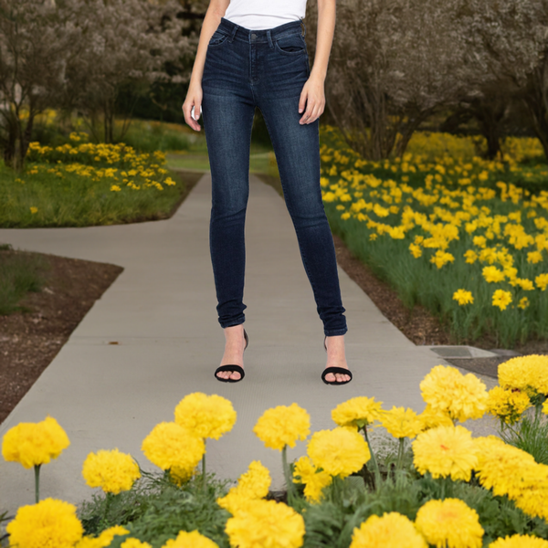 82132   Billings Super Dark High Waist Judy Blue Jeans