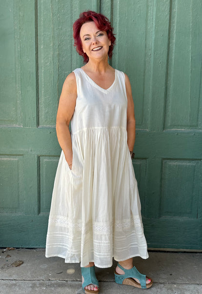 Cendu V-Neck Sleeveless Dress w/ Layered Eyelet Hem by Paper Lace