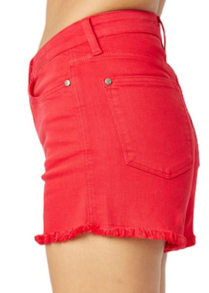 150242 Caianne Pantalones cortos de mezclilla azul Judy con dobladillo deshilachado rojo de tiro medio Caianne