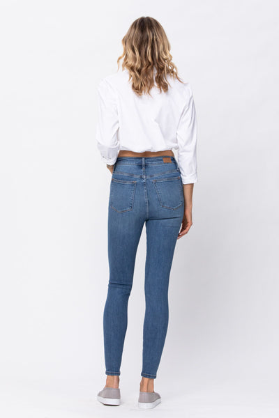 88212 Gemma Hi-Waist Skinny Control Top Judy Blue Jeans