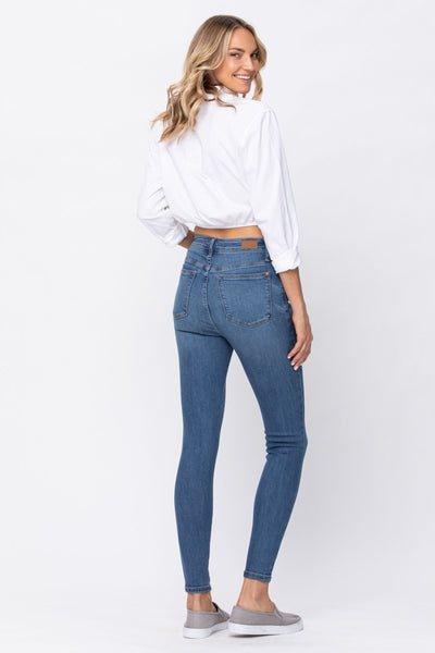 88212 Gemma Hi-Waist Skinny Control Top Judy Blue Jeans