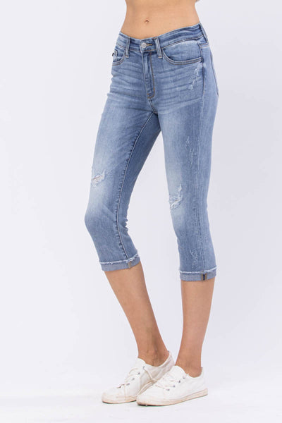 Capri destruido de tiro medio Veronica de Judy Blue Jeans