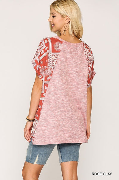 1309 Top de punto tipo túnica lisa Iris con mangas Dolman con estampado en contraste