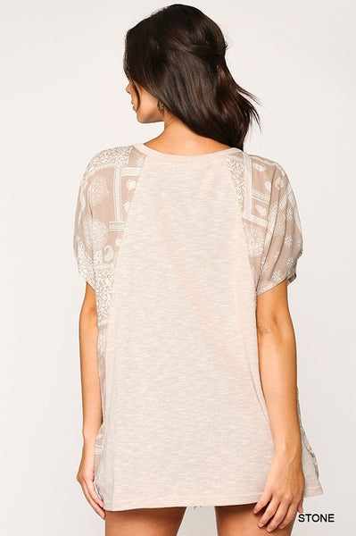 1309 Top de punto tipo túnica lisa Iris con mangas Dolman con estampado en contraste