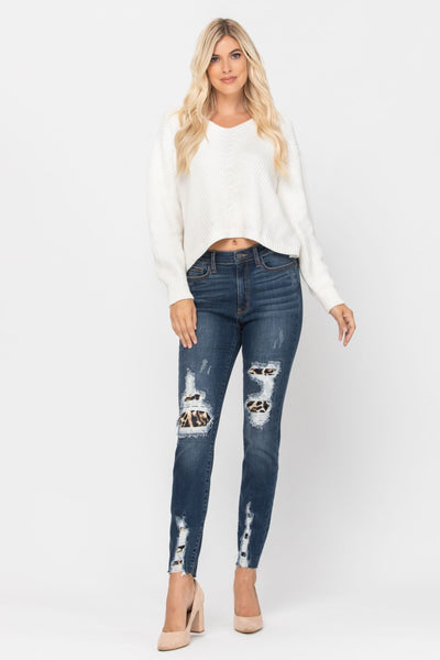 Vaqueros ajustados con parche de leopardo de cintura alta Lizzy 82166 de Judy Blue