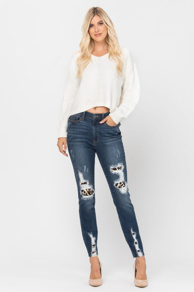 Vaqueros ajustados con parche de leopardo de cintura alta Lizzy 82166 de Judy Blue