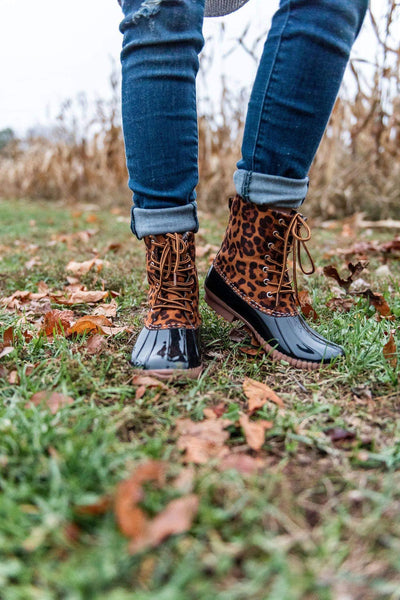 11120   Lace-Up & Slip-On Duck Boots