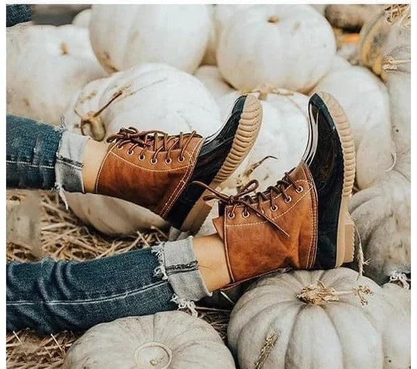 11120   Lace-Up & Slip-On Duck Boots