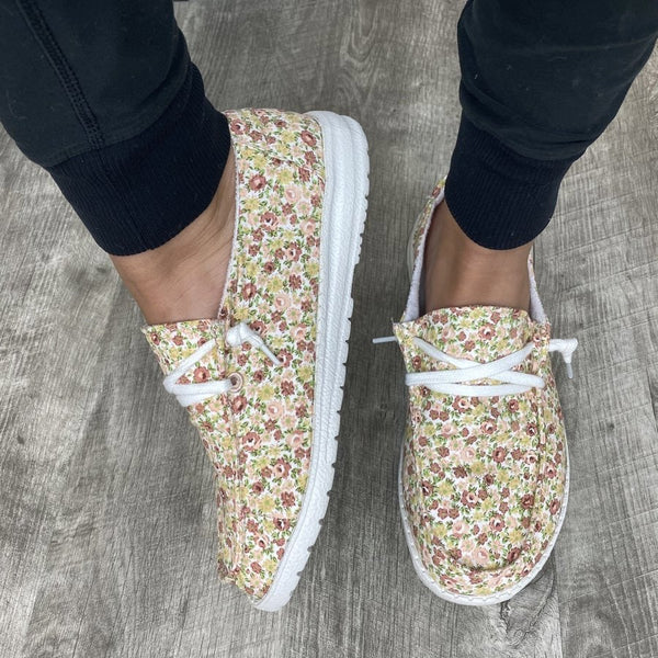 131110 Dahlia Sneakers by Gypsy Jazz and Very G