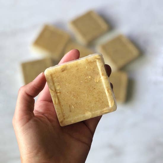 2717 Jabón en barra natural que hace espuma