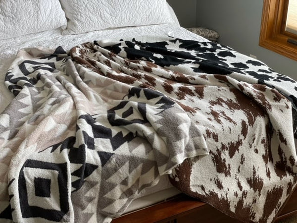 12151 Bare Feet Memories Blanket