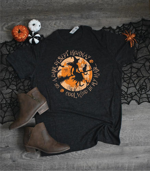 En una carretera oscura del desierto Camiseta gráfica