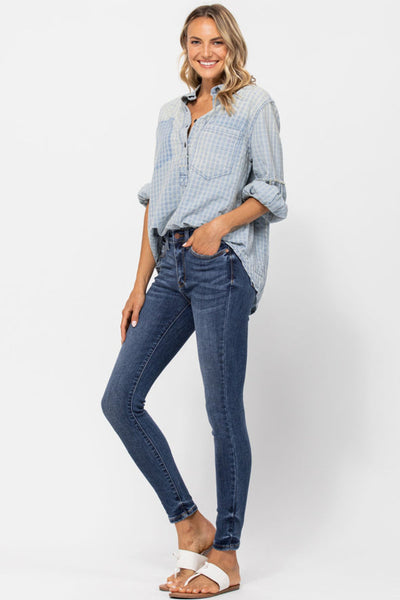 82252   Mindi Mid-Rise NonDistressed Skinny Judy Blue Jeans