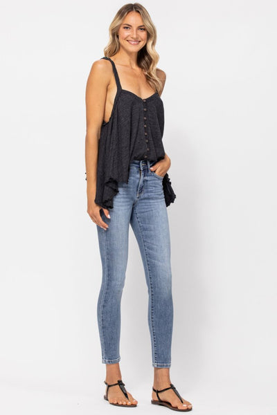 82254 Meadow Vaqueros ajustados y recortados de talle medio en color azul Judy