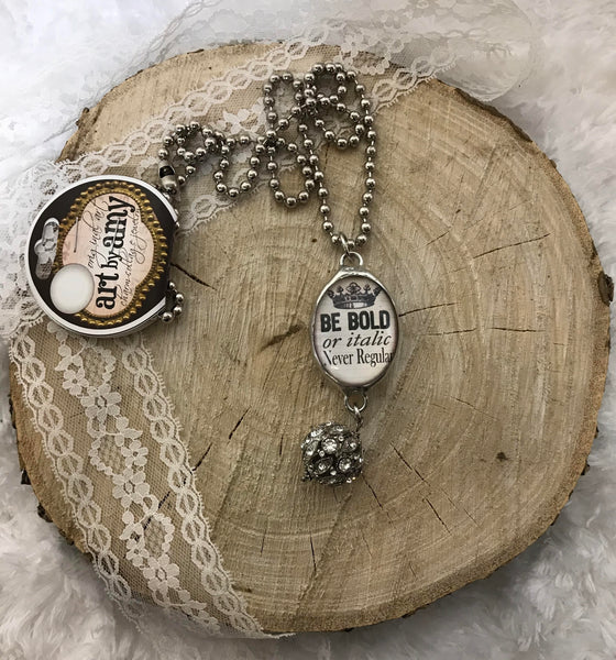 0622 Sissy Long Sassy Bee Bubbles