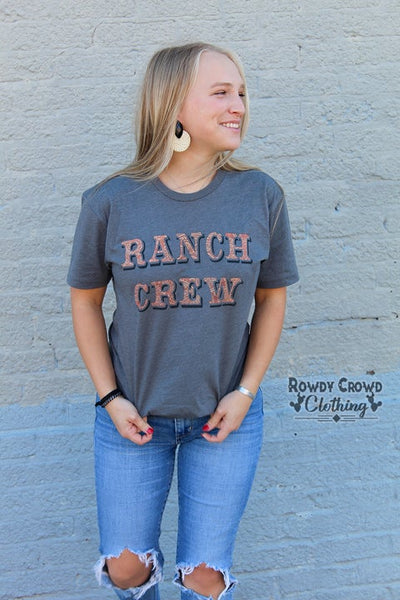 22792 Camiseta gráfica Beth's Ranch Crew