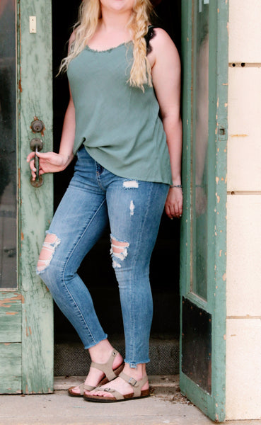 5831 Camisola de lino suave Chelsey Fray - ¡Solo reg!