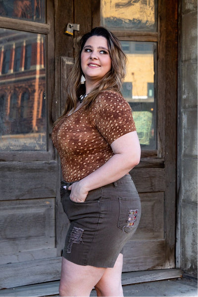 15415 Angela Shorts vaqueros en color verde oliva