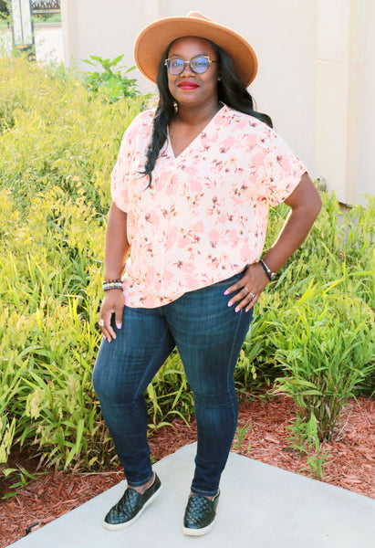 64143 Karmen Floral V-Neck Top