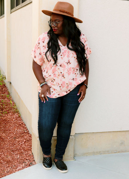 64143 Karmen Floral V-Neck Top