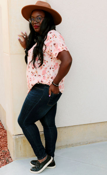 64143 Karmen Floral V-Neck Top