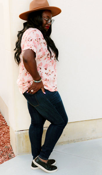 64143 Karmen Floral V-Neck Top