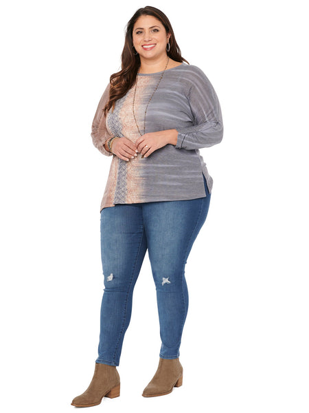 WA737638E Geraldine Ruched 3/4 Sleeve Asymmetrical Hem Plus Top by Democracy