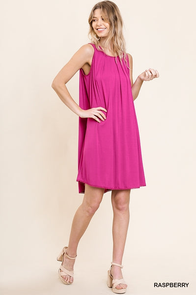 4884 Tina Vestido recto básico sin mangas con cuello redondo