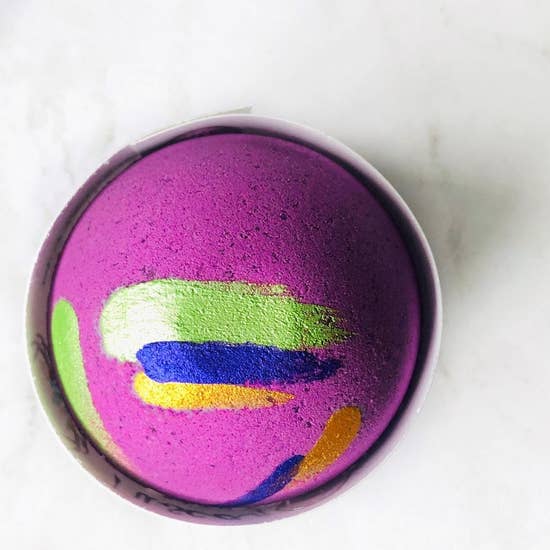 2715 Scrumptious Bath Bombs