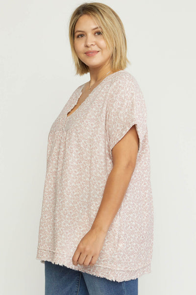 17818 Mikki Ditsy V-Neck Top - Reg Only