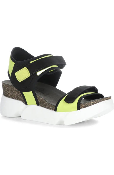 6215018 Sigo Wedge Sandal by Fly London